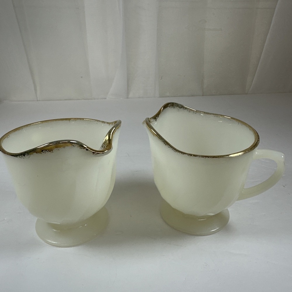 Vintage Anchor Hocking Fire-King White Milk Glass Swirl Creamers Set Of 2